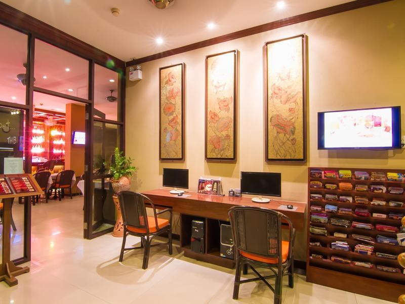 Hemingway'S Hotel Patong Bagian luar foto