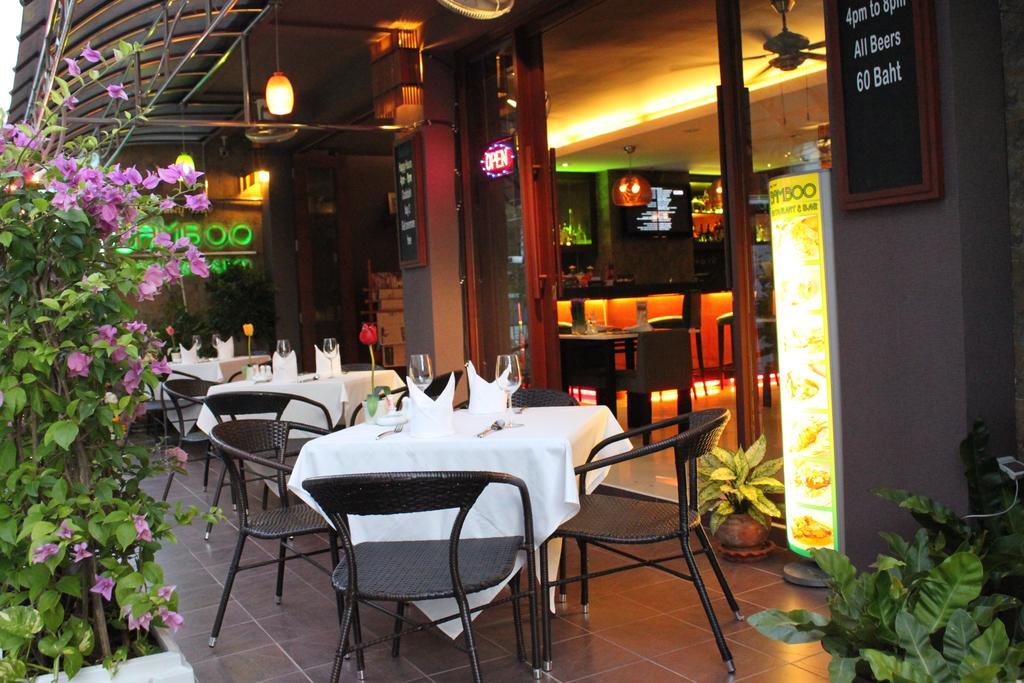 Hemingway'S Hotel Patong Bagian luar foto
