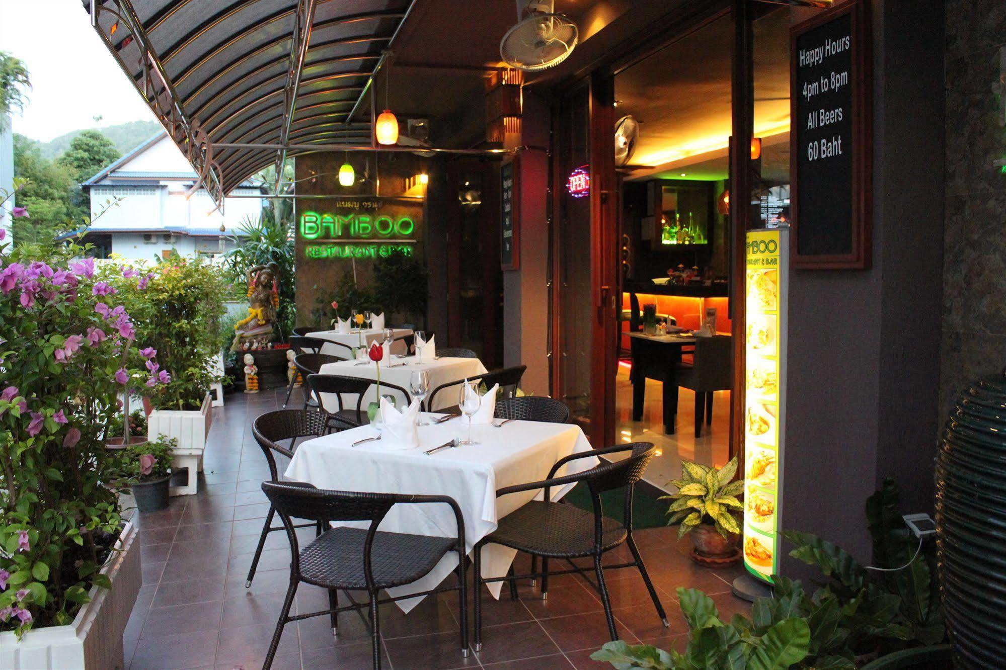Hemingway'S Hotel Patong Bagian luar foto