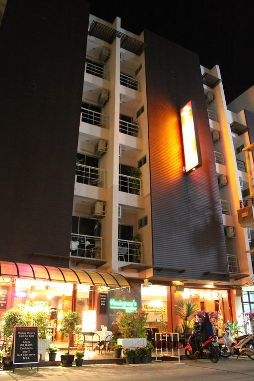 Hemingway'S Hotel Patong Bagian luar foto
