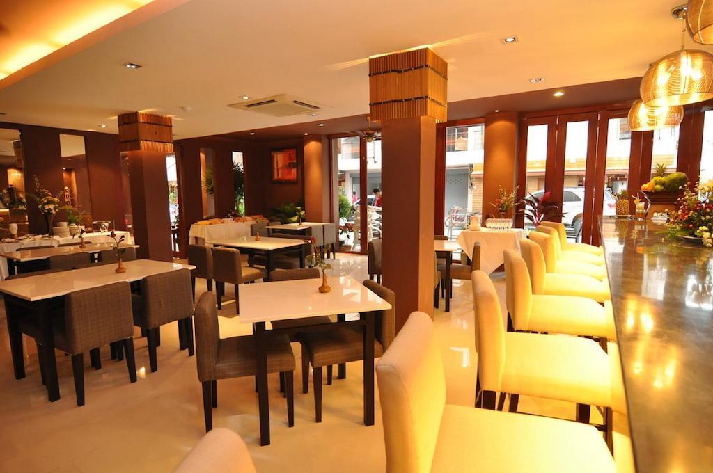 Hemingway'S Hotel Patong Bagian luar foto
